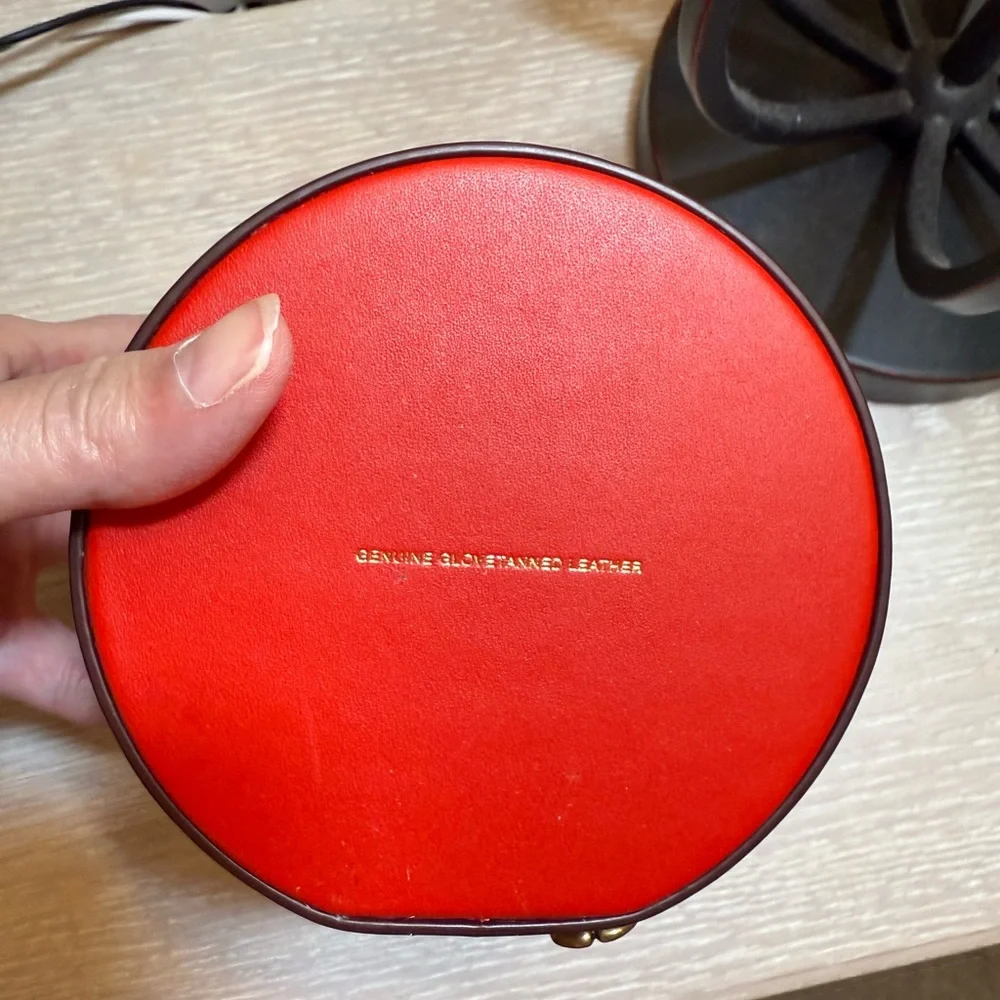 Coach Limited Edition Red Leather Music Jewelry Bag - Picture 4 of 7